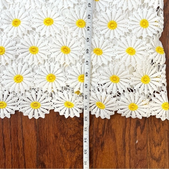 J. Marie Jenna Tie Strap Square Neck White Floral Daisy Lace Shift Midi Dress - Picture 15 of 16